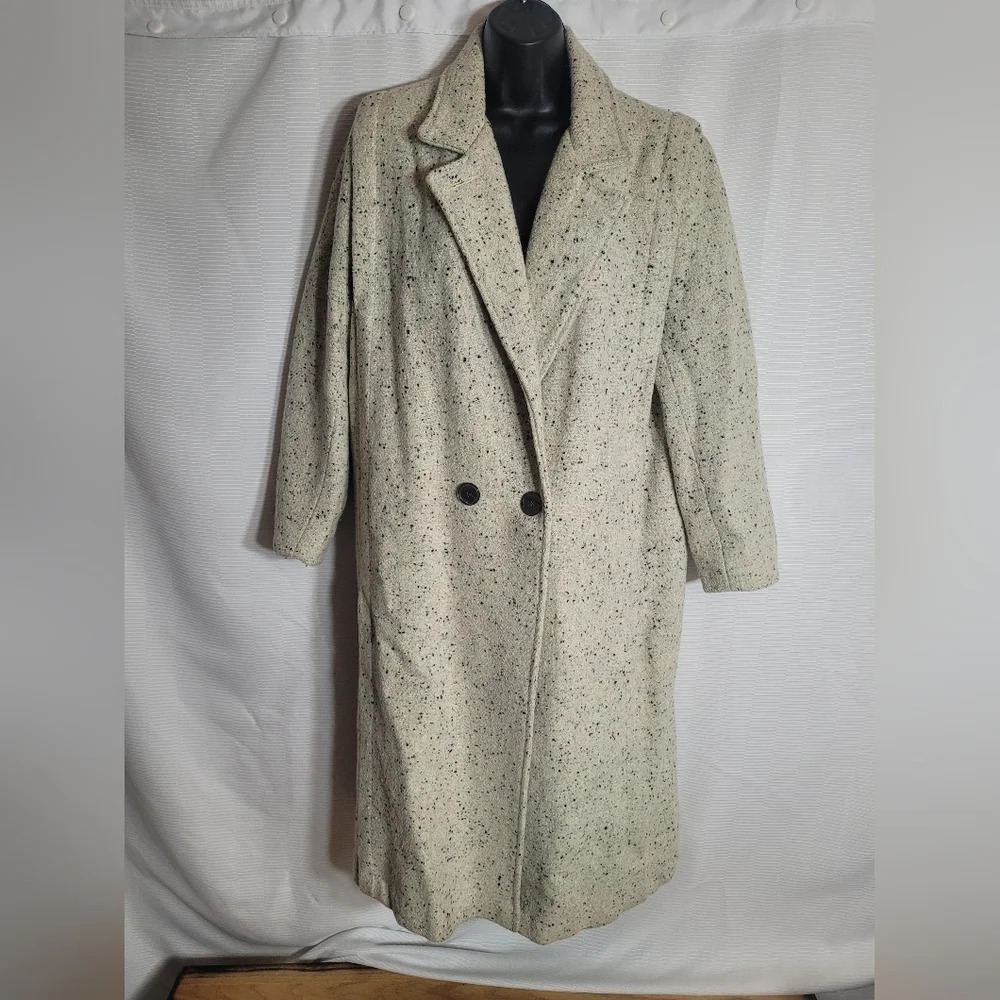 *LAST CHANCE* Wool Cream and Black Speckled Coat M